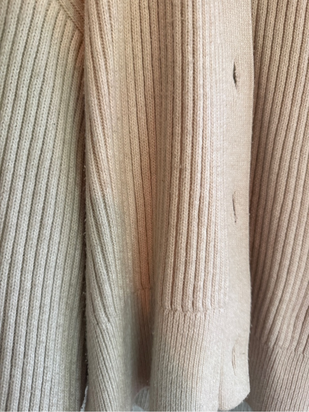 H&M Women’s Cream Ribbed Button-Front Cardigan Sweater - Picture 4 of 9